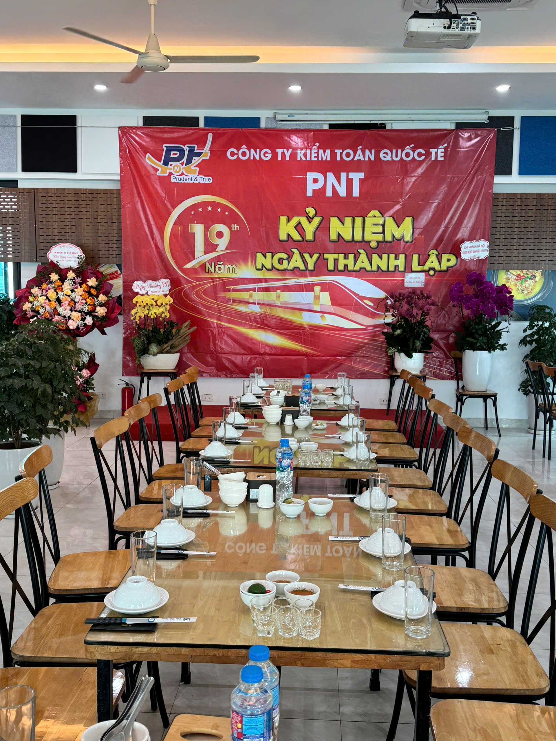 Kỷ niệm 19 năm thành lập PNT